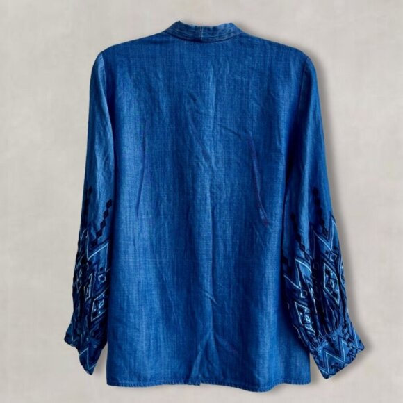 Chico’s Blouse Embroidered-Sleeves V-neck Lightweight Denim Blue 2 =12-14 NWT - Picture 4 of 12